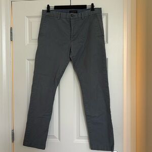 Men’s Banana Republic Gray Fulton Skinny Chino, Size 33x32